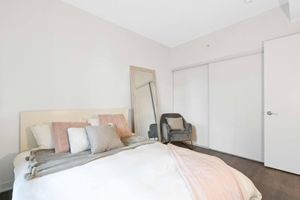 Alquiler Vacacional - Brand new highrise condo steps away frm CN tower