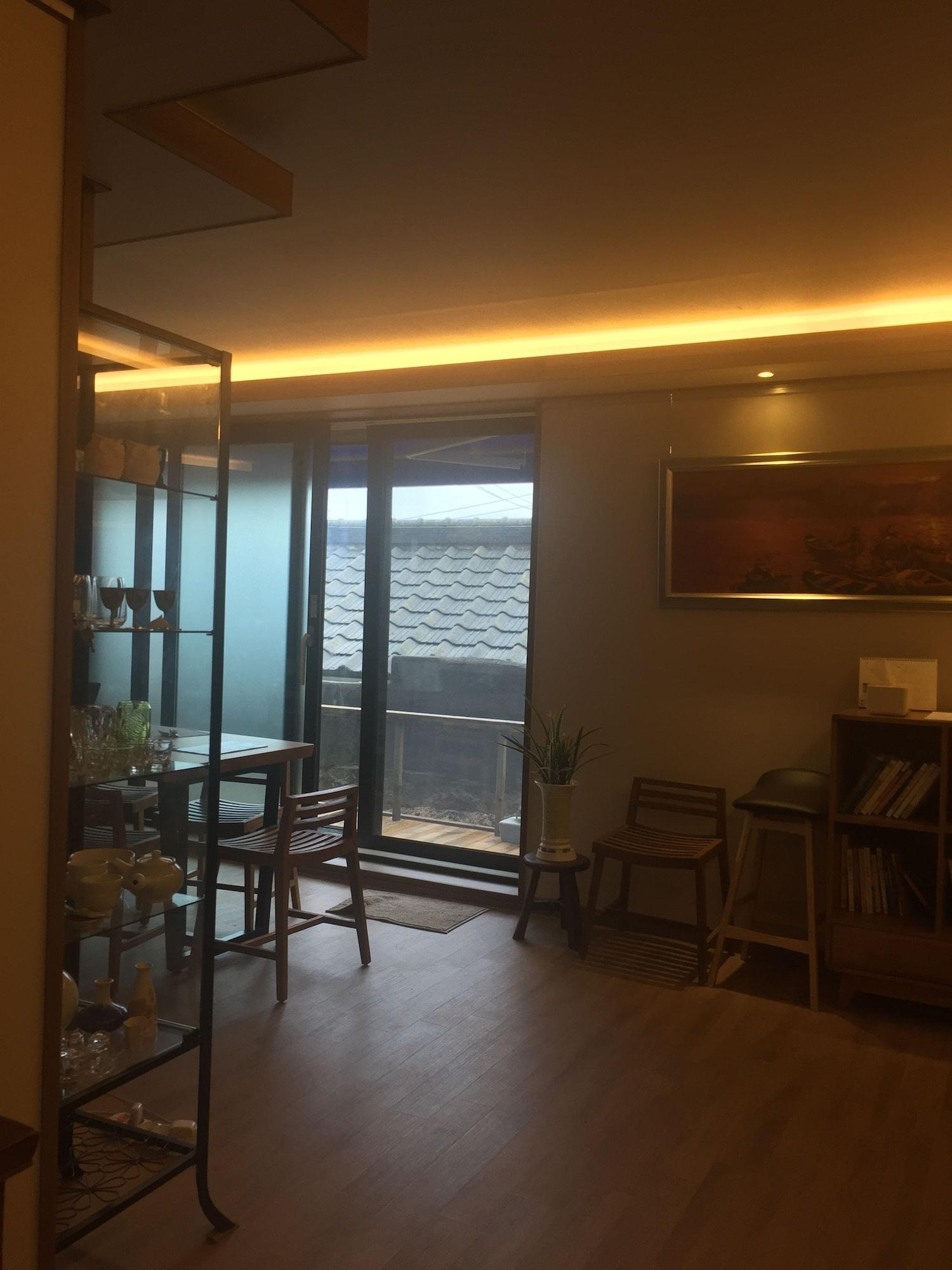 Vista Lobby Guesthouse Dalggume