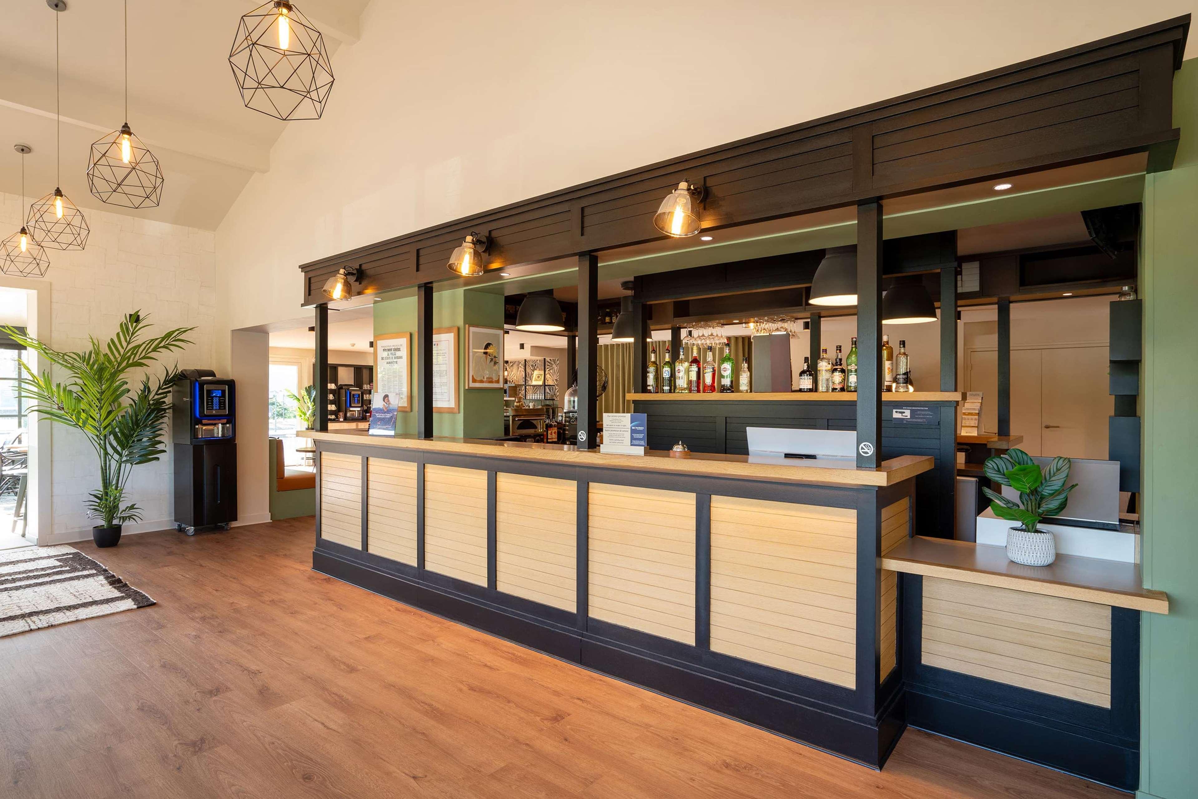Vista Lobby Best Western Bourgoin Jallieu
