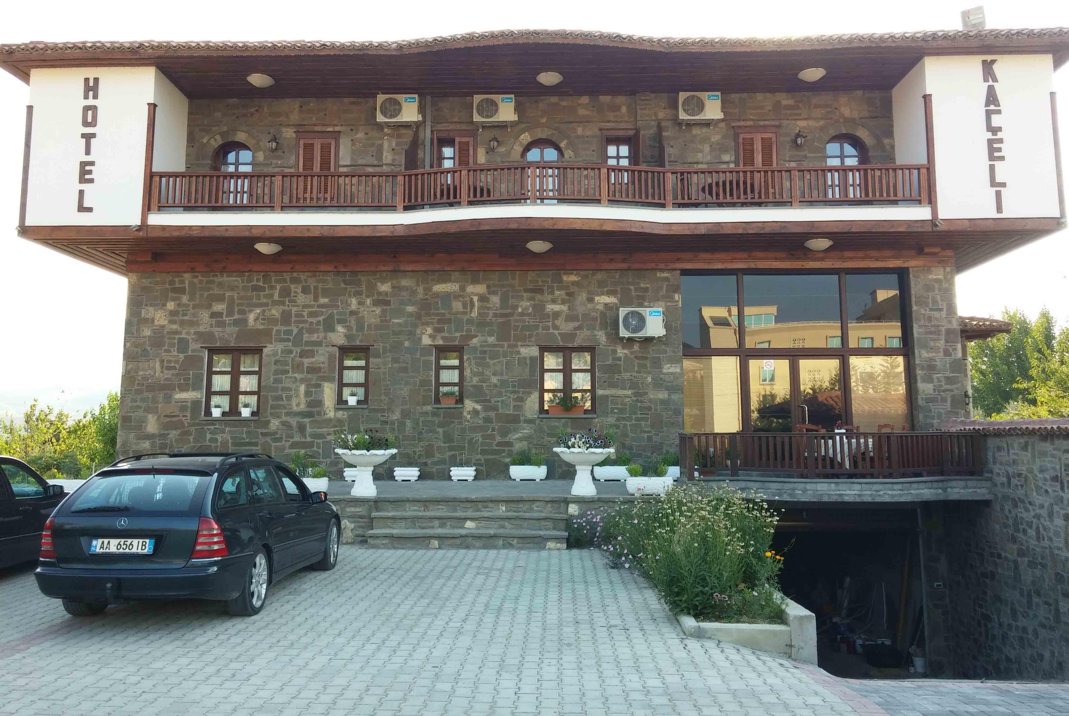 Vista Exterior Kaceli Hotel