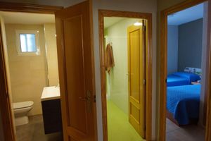 Alquiler Vacacional - Gandia beach. 3 Bedrooms, double. Swimming pool, parking, two minutes from the beach.