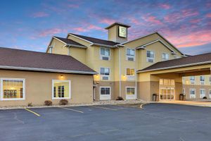 Alojamiento - Estherville Hotel & Suites