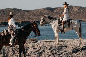 Actividad - Paseo a caballo por el desierto y la playa El Coyote