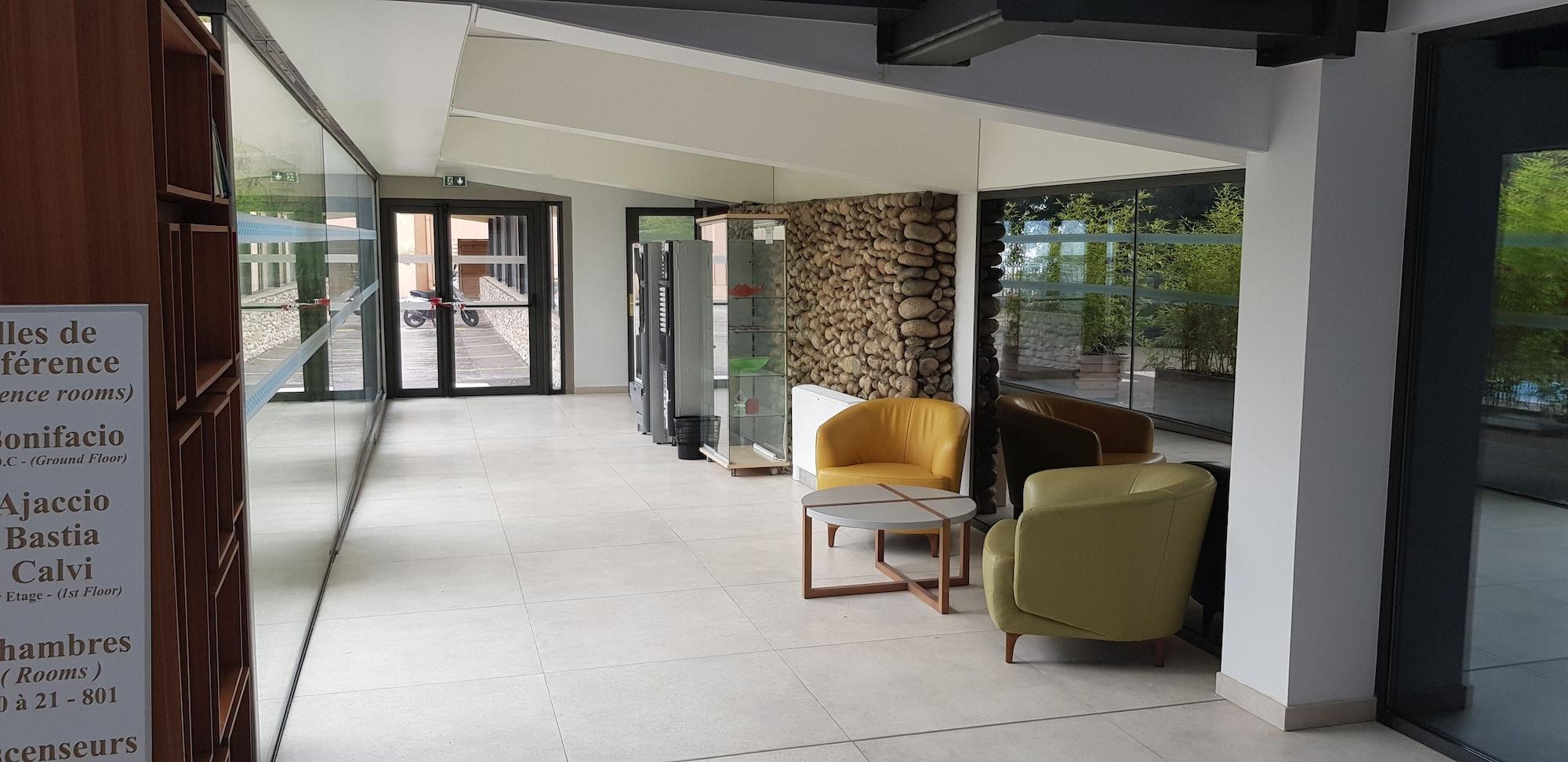 Vista Lobby Hôtel Castel Vecchio