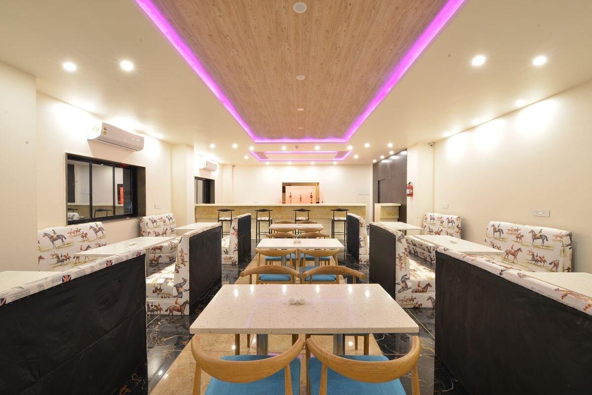 Bar/Salón The Fern Residency Parbhani