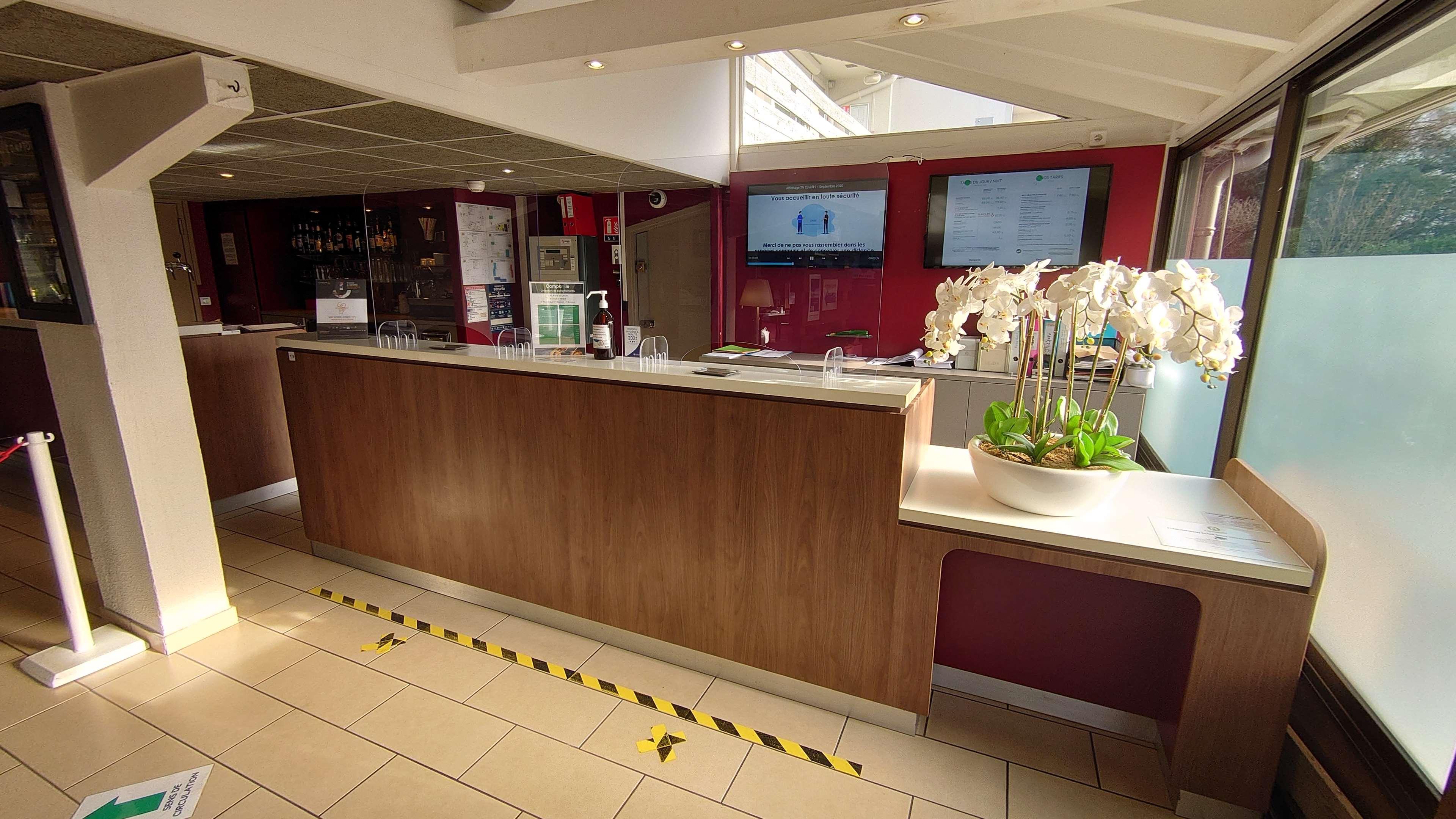 Vista Lobby Campanile NATURE - Bordeaux Lac