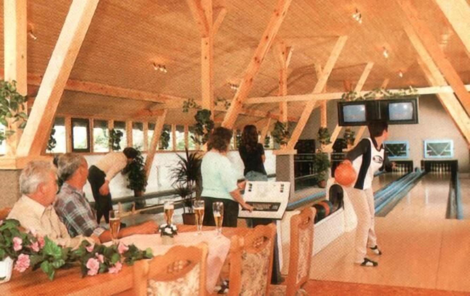 Bar/Salón Landgasthof & Hotel Waldow