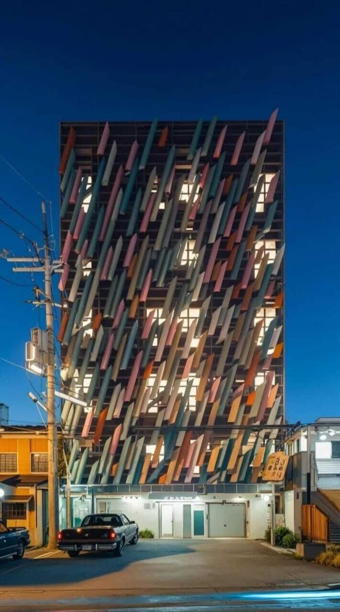 Vista Exterior Redenza Suites
