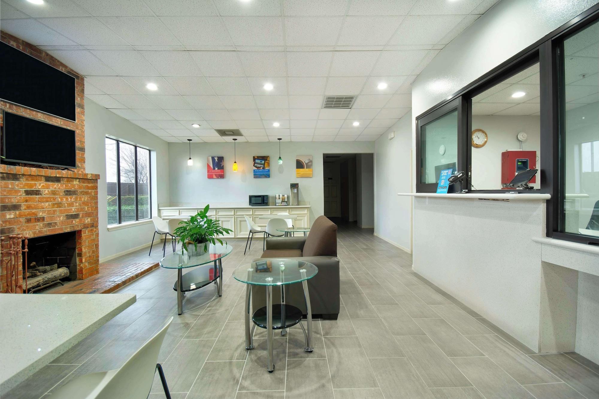 Vista Lobby Motel 6 Houston, TX - I-10 West