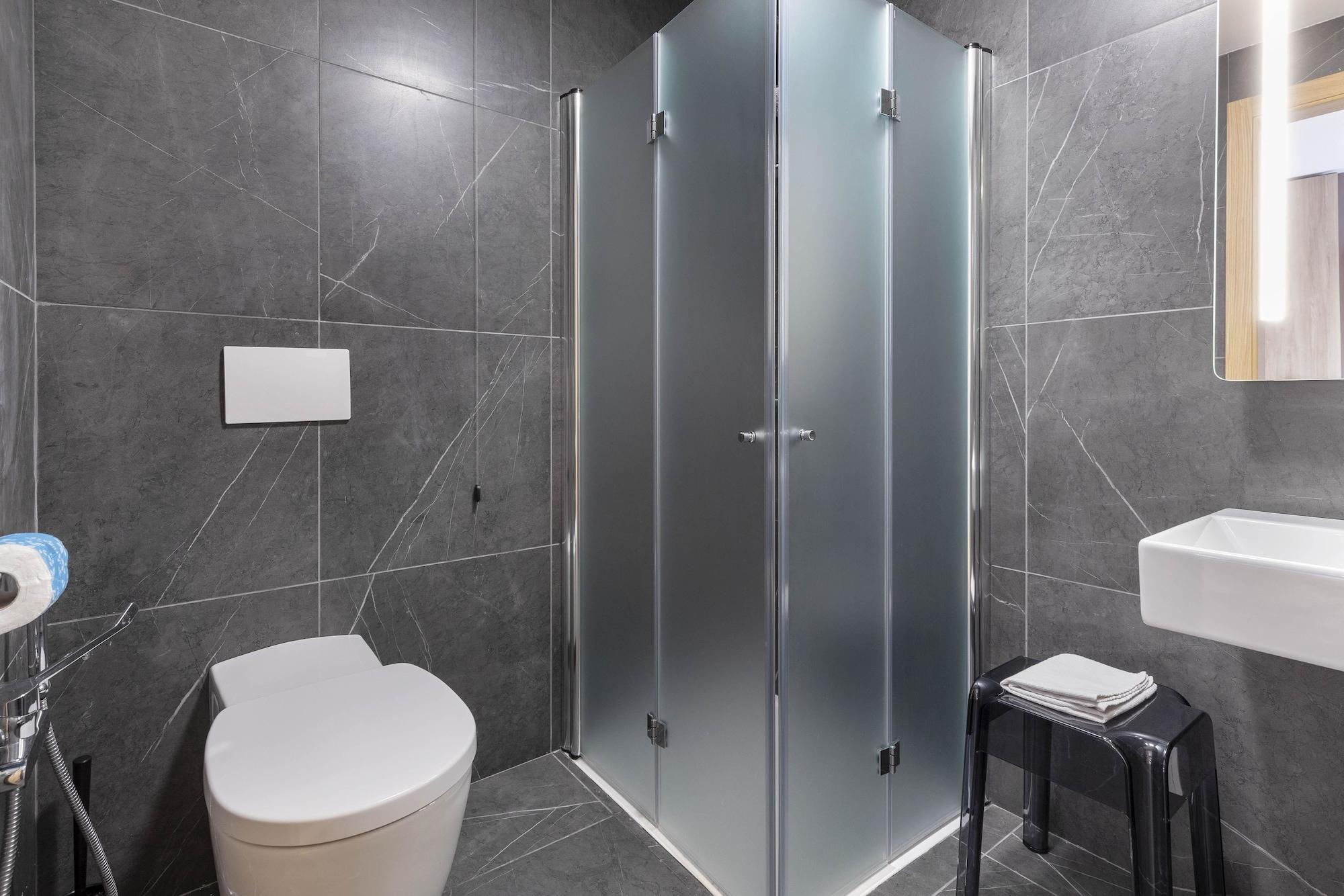 Equipamiento de Habitación B&B Hotel Genova City Center