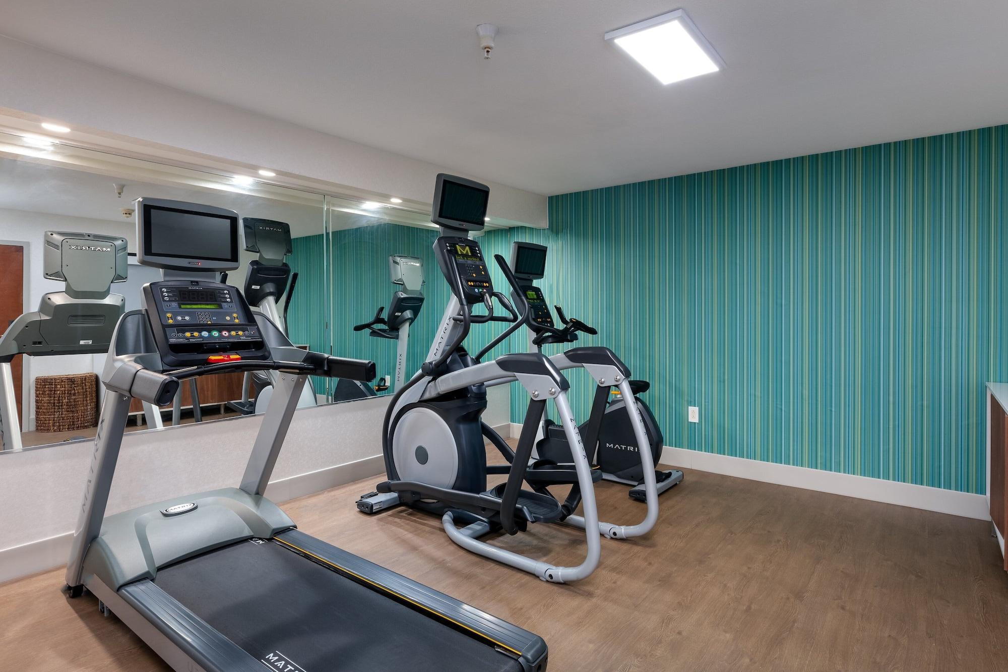 Gimnasio Holiday Inn Express Hotel & Suites Milton East I-10 by IHG