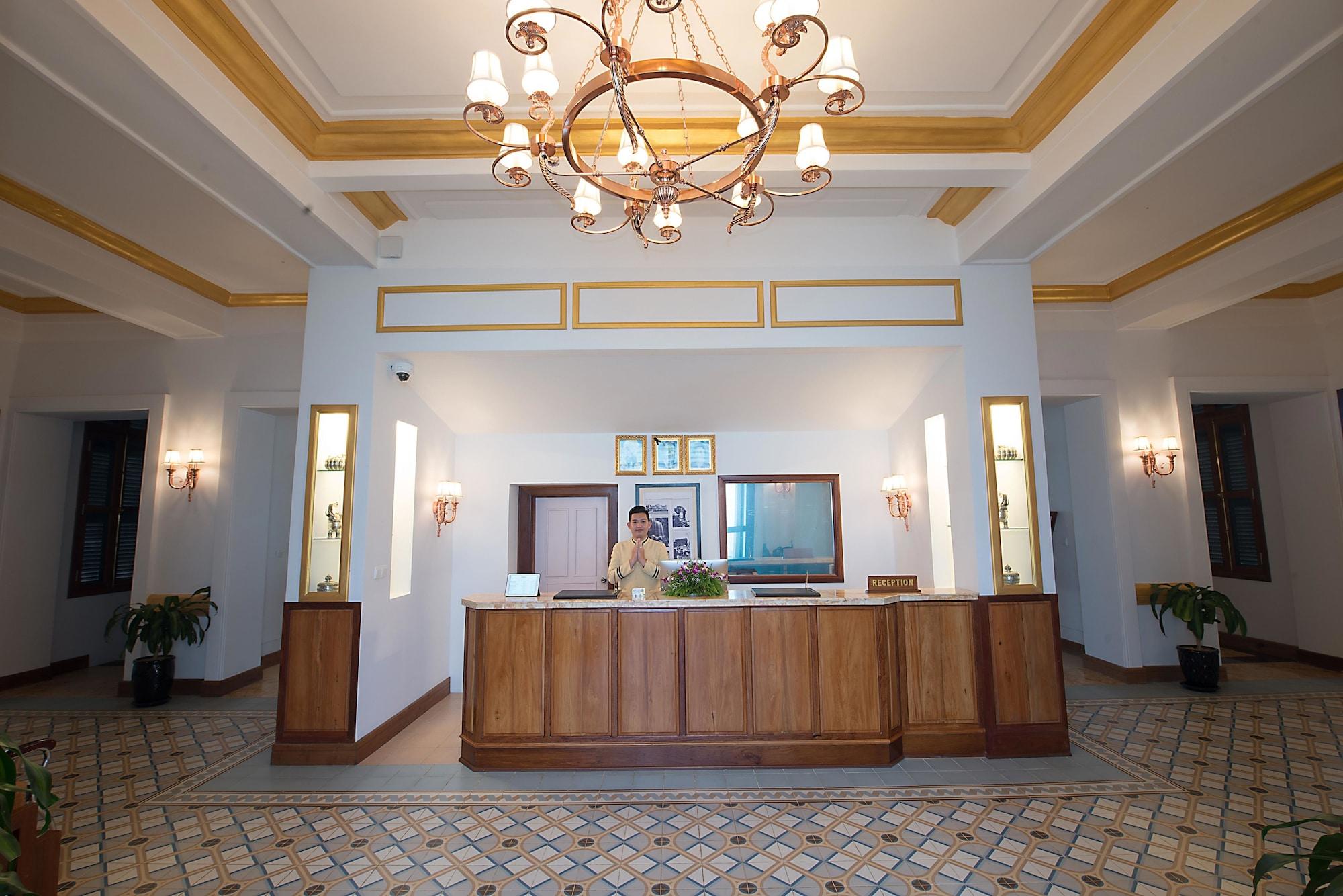 Vista Lobby Le Bokor Palace