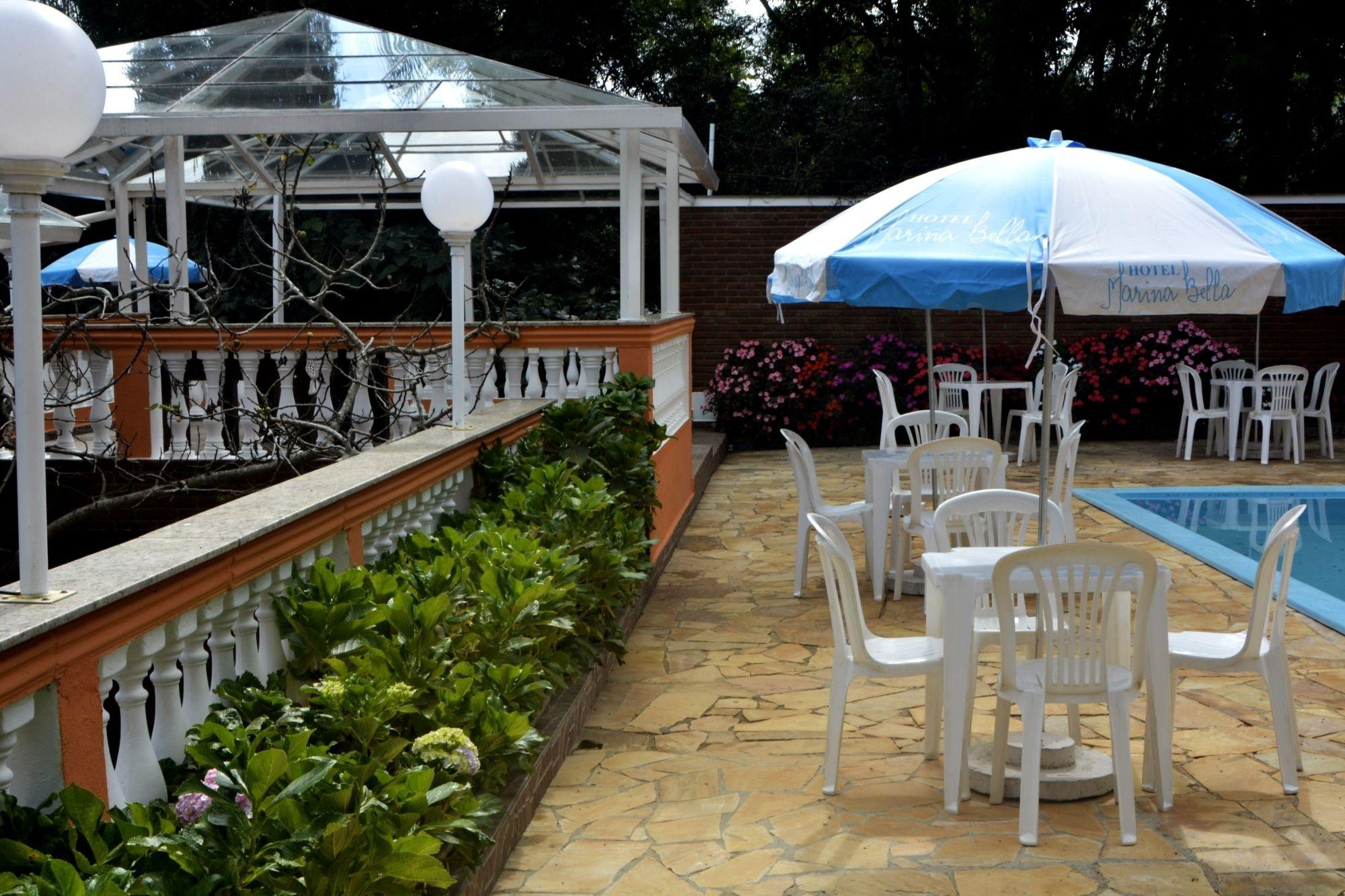 Vista Piscina Hotel Marina Bella