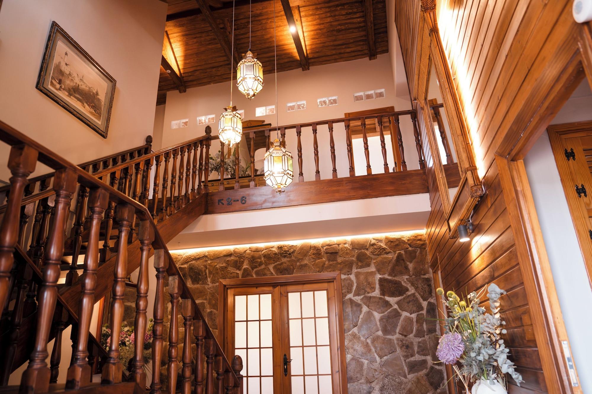 Vista Lobby Vega de la Reina - Alojamientos