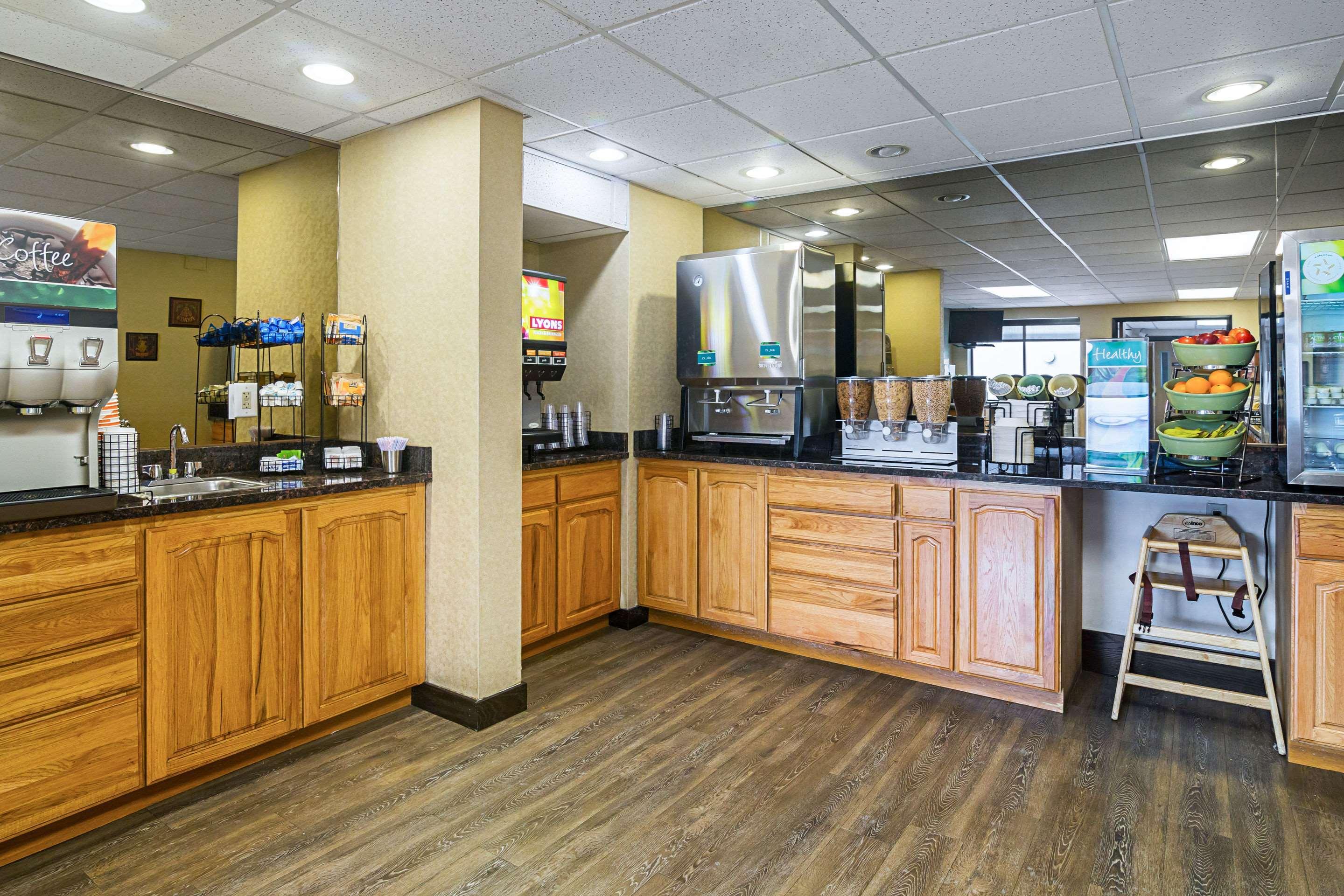 Restaurant Travelodge by Wyndham Rapid City/Black Hills