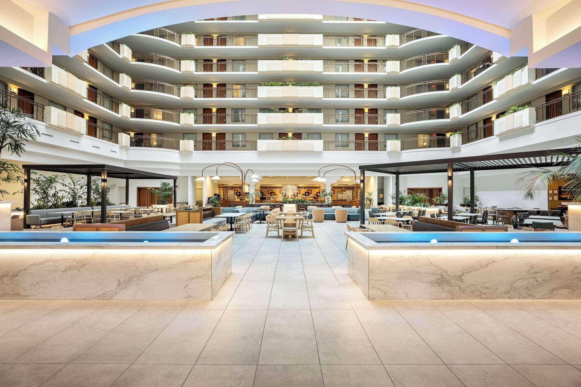 Vista Lobby Embassy Suites by Hilton Anaheim South