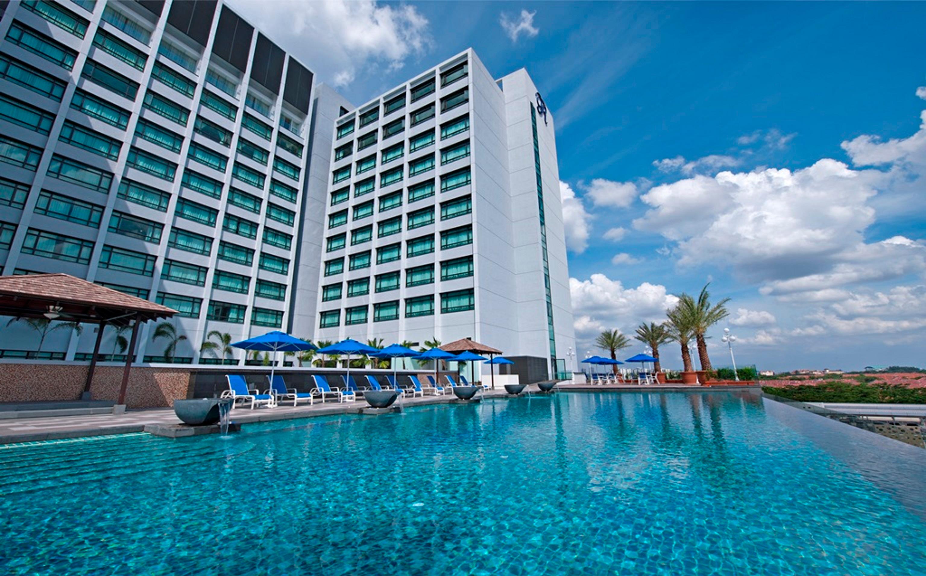 Vista Piscina Royale Chulan Damansara