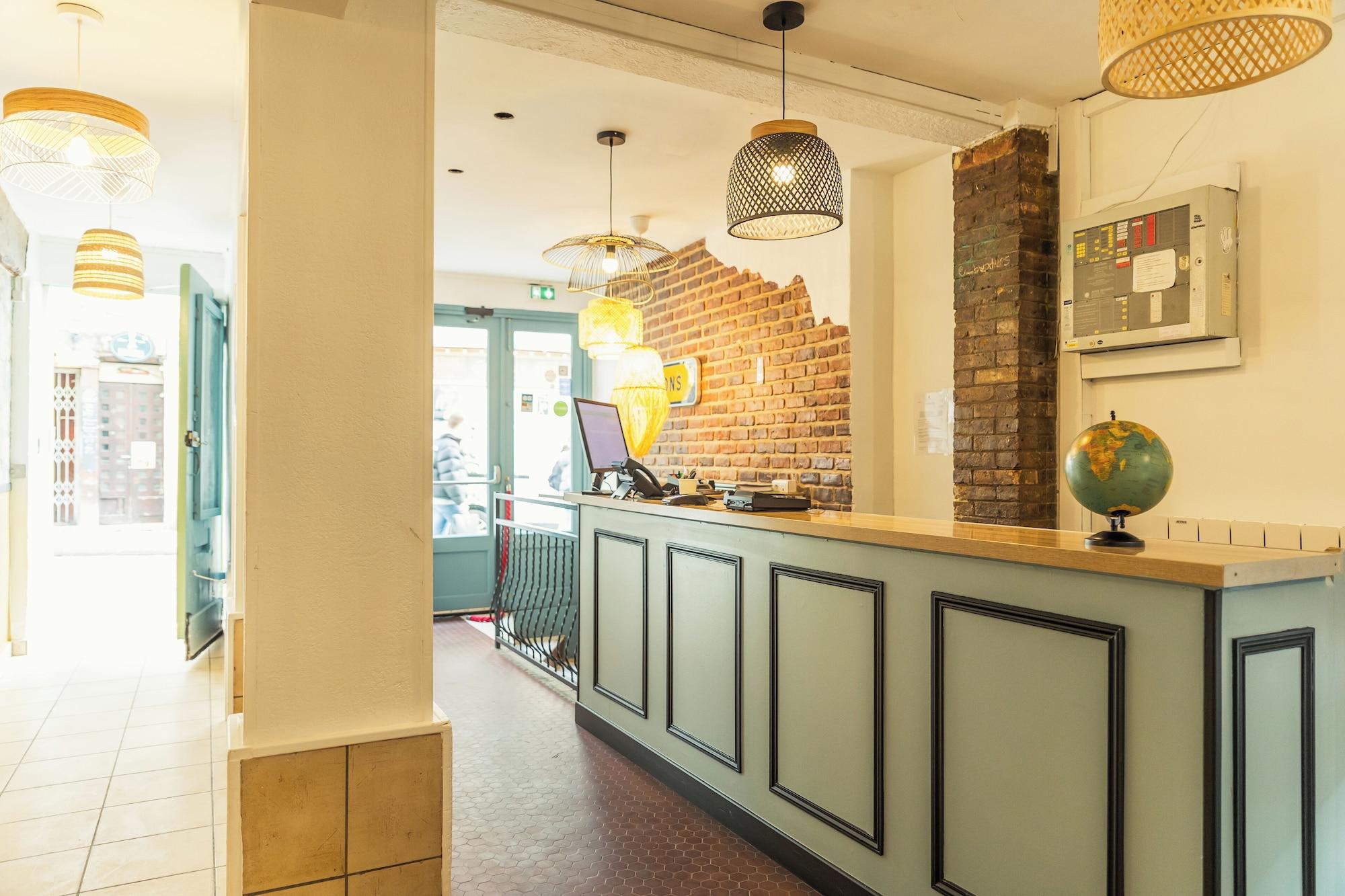 Vista Lobby Young & Happy Latin Quarter by Hiphophostels