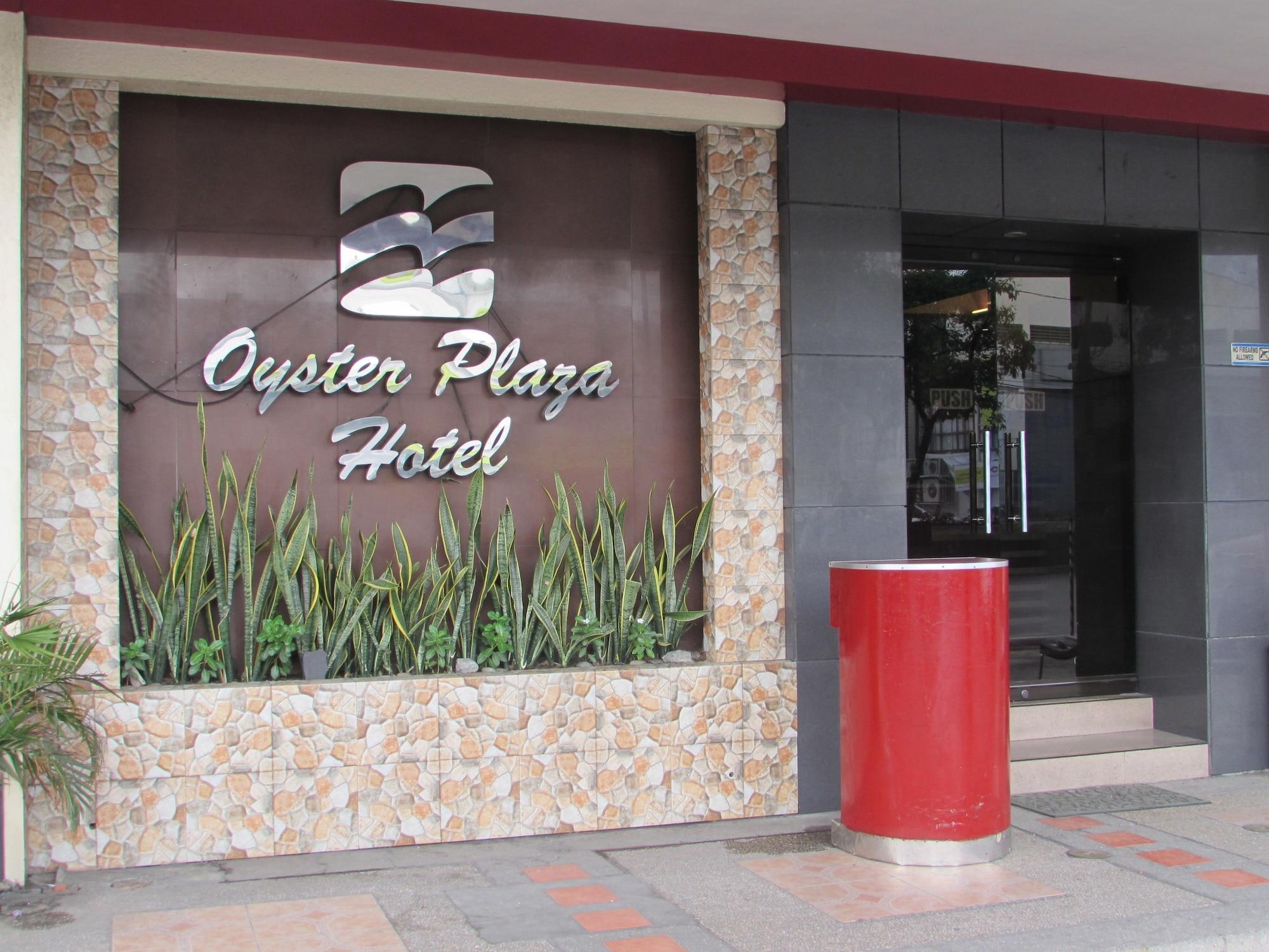 Varios Oyster Plaza Hotel