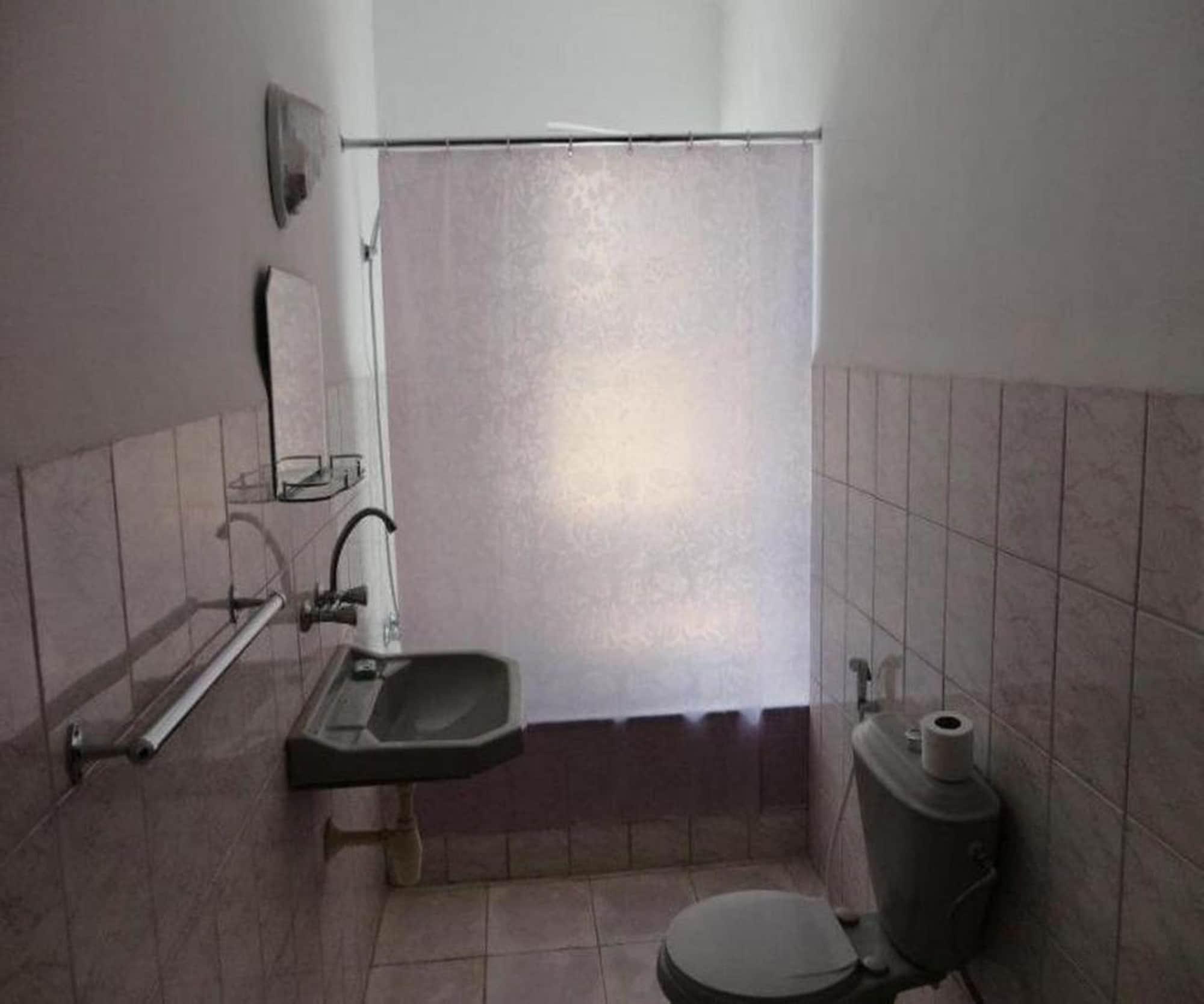 Equipamiento de Habitación Kahramana Hotel