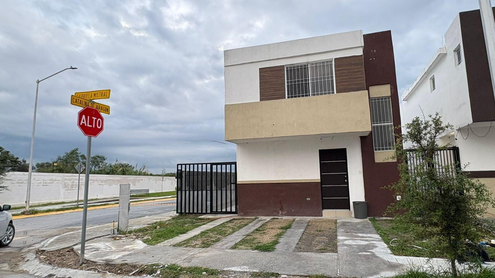 Vista Exterior Casa 3 recámaras cerca del aeropuerto