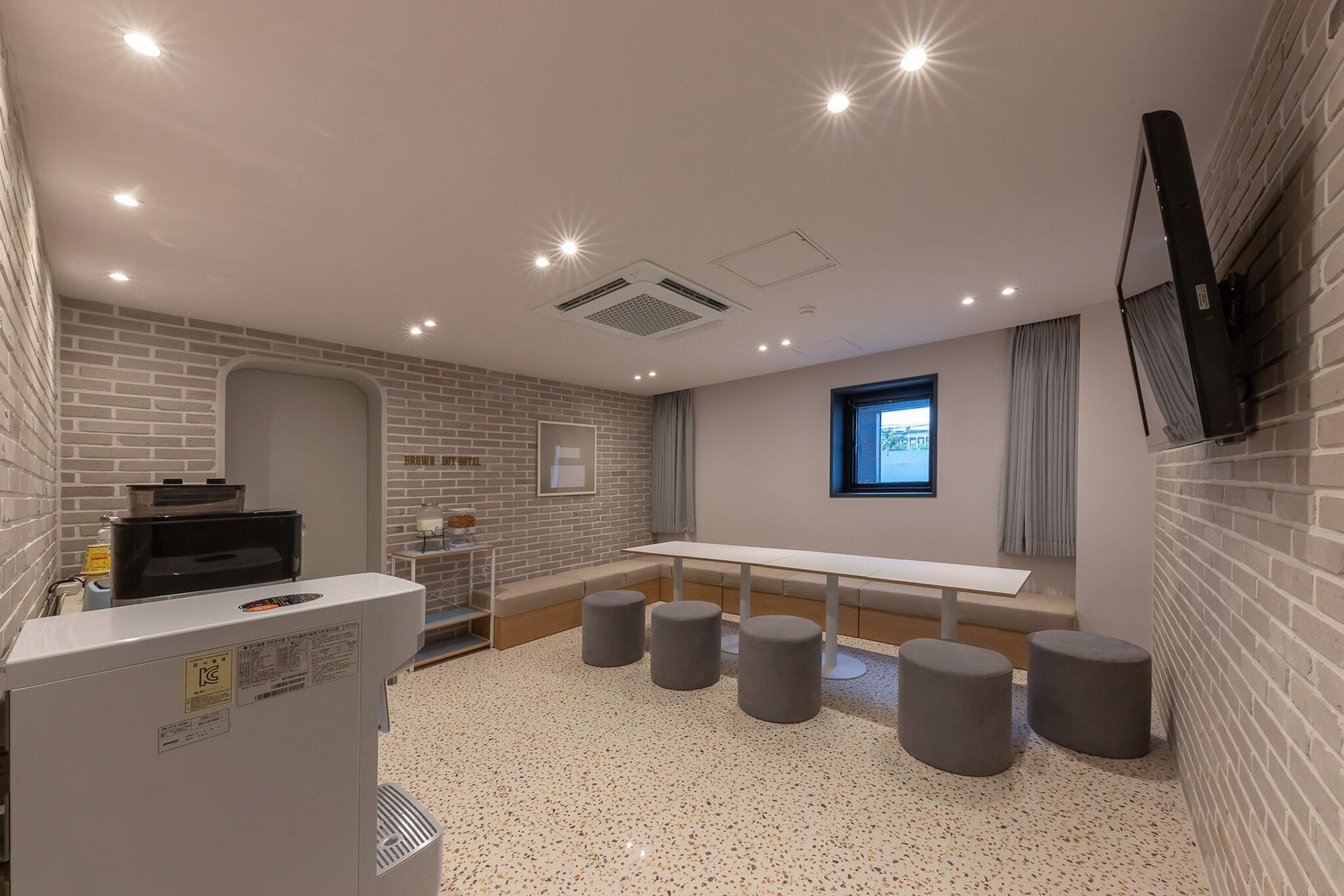 Restaurant Browndot Hotel