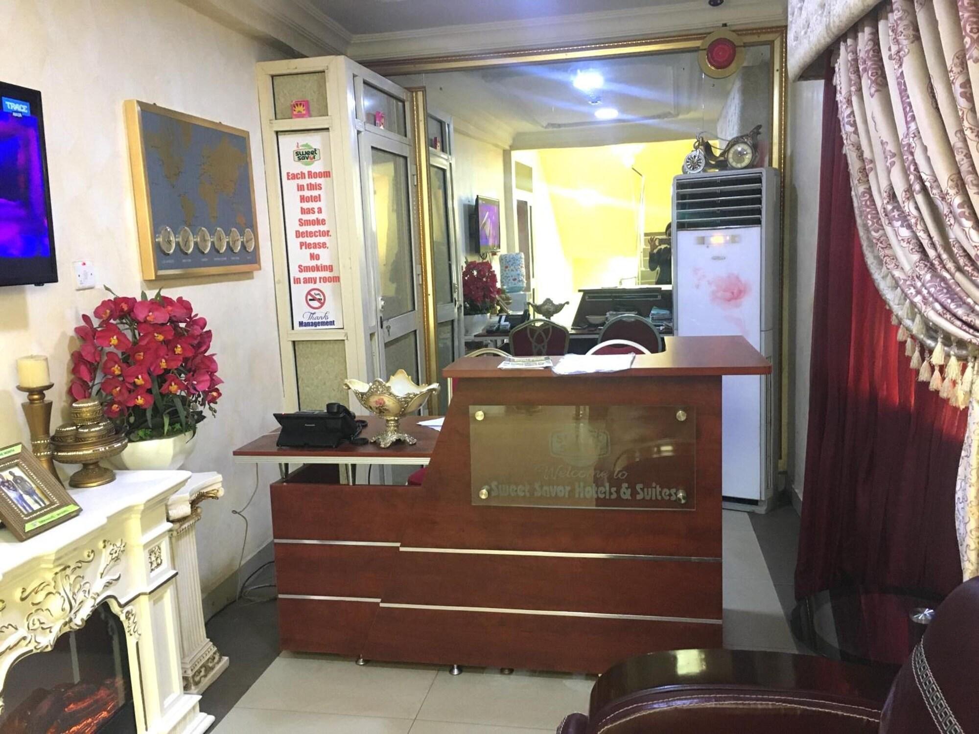 Vista Lobby Sweet Savor Hotels & Suites