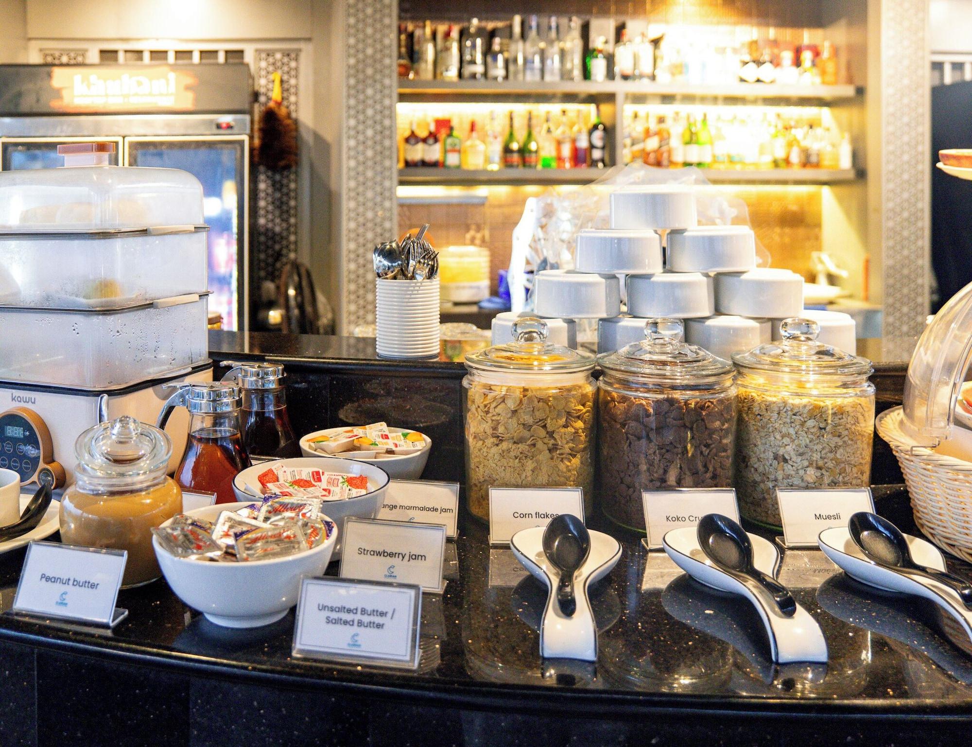 Restaurant Clarian Hotel Beach Patong