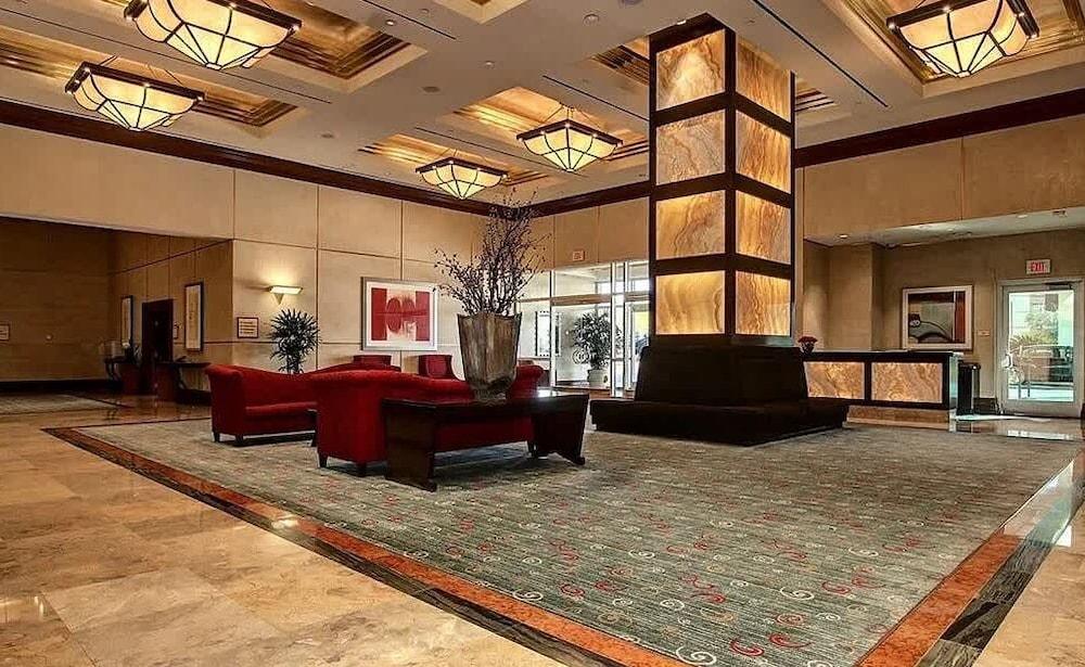 Vista Lobby Signature MGM