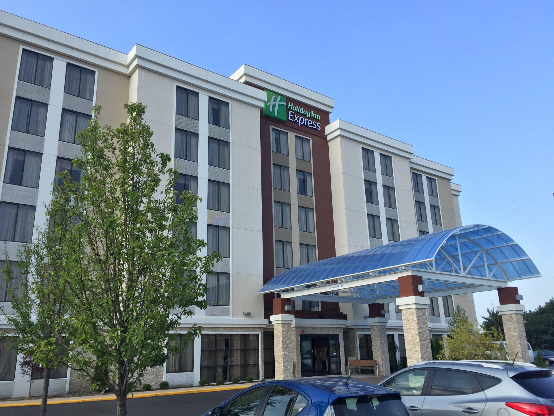 Vista Exterior Holiday Inn Express Chicago Arlington Heights