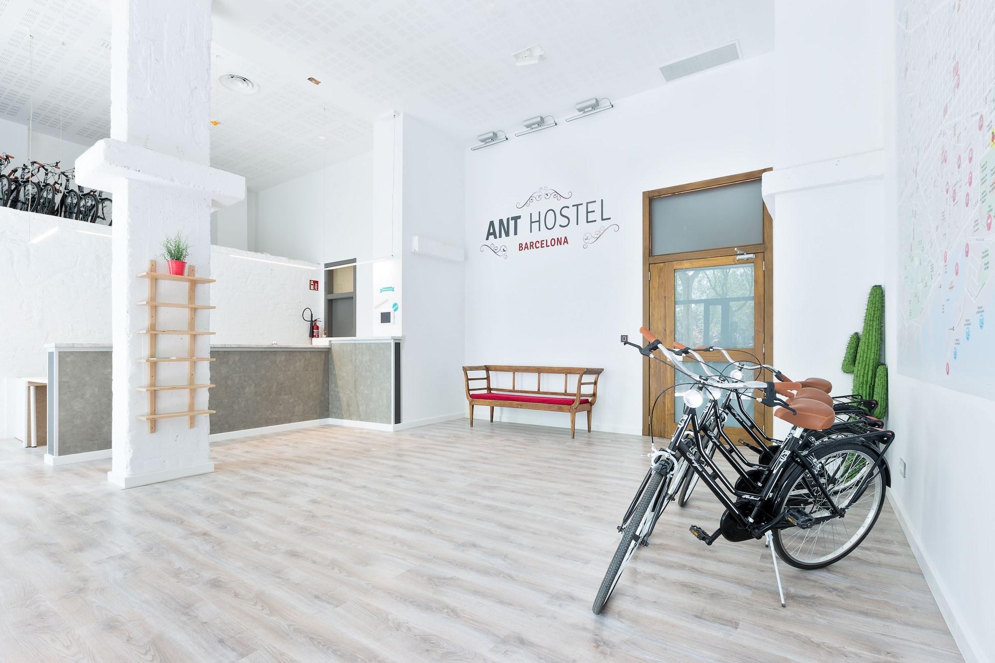 Vista Lobby ANT Hostel Barcelona
