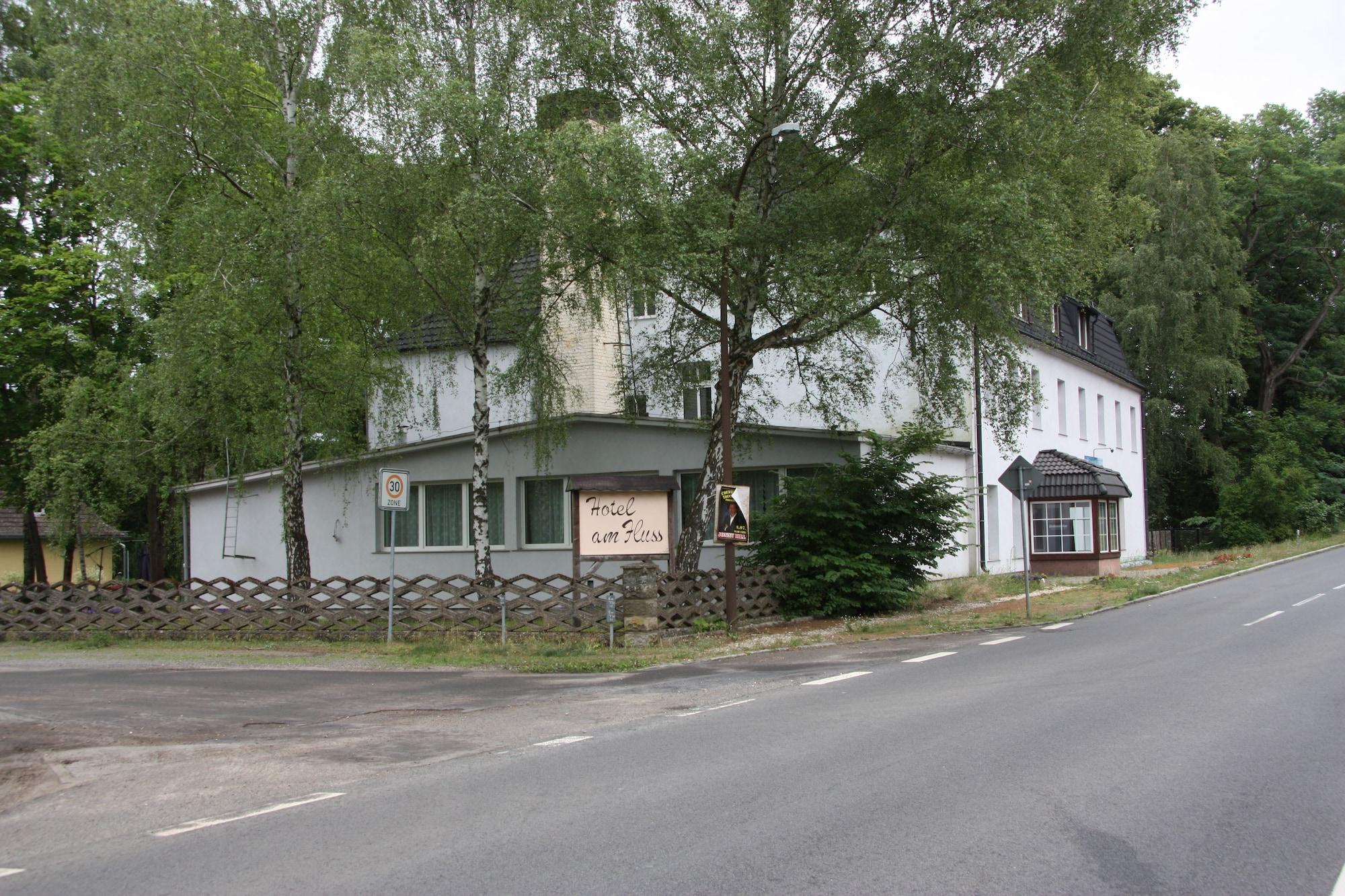 Varios Hotel am Fluss