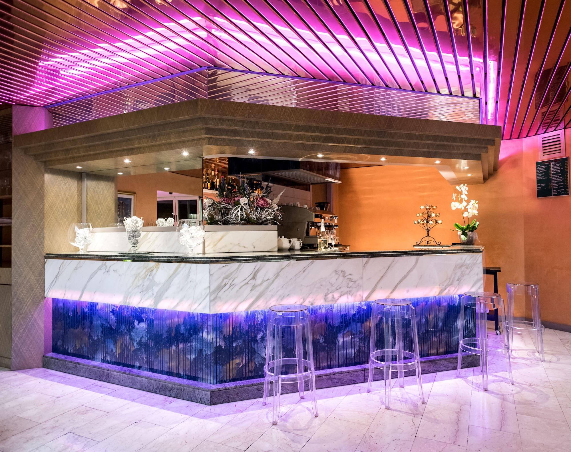 Bar/Salón HOTEL GIALLETTI