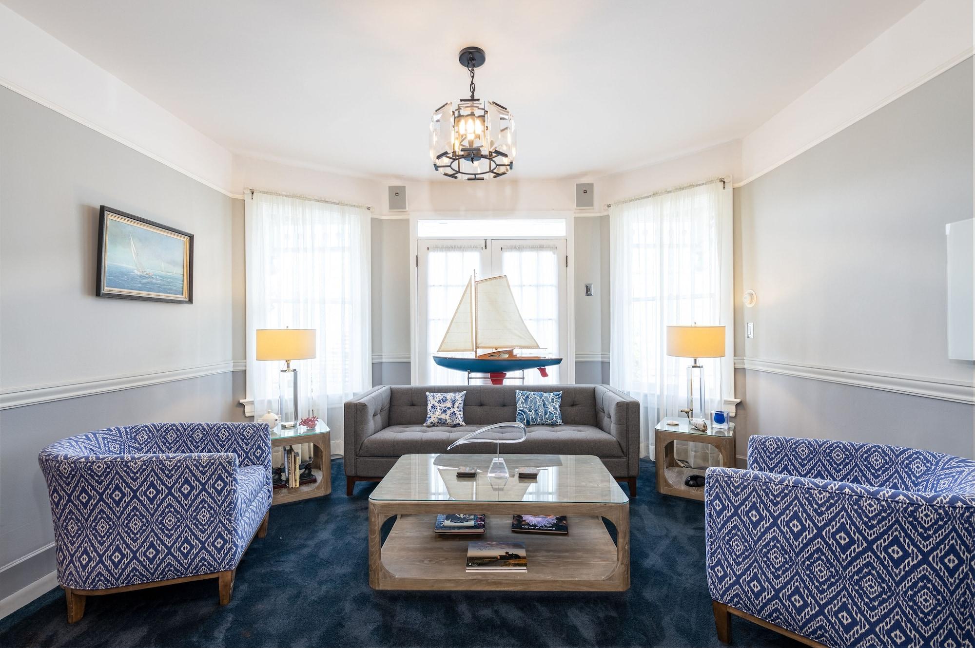 Vista Lobby Nantucket Whale Inn