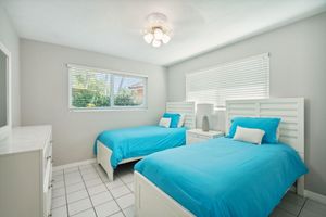 Alquiler Vacacional - Waterfront Home W/saltwater Pool Just 10 Mins To Beach! 4 Bedroom Home by Redawning