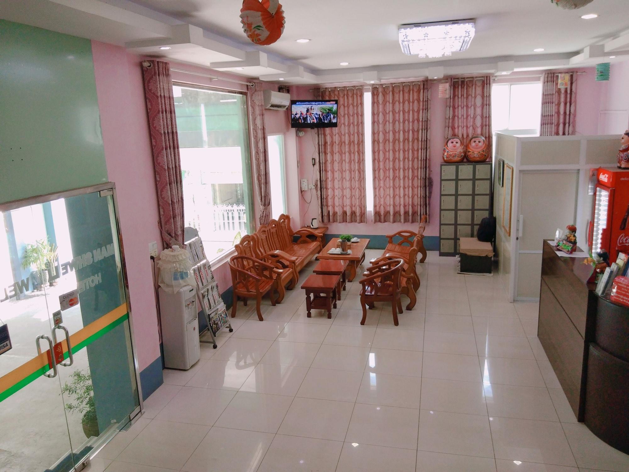 Vista Lobby Man Shwe Li Hotel