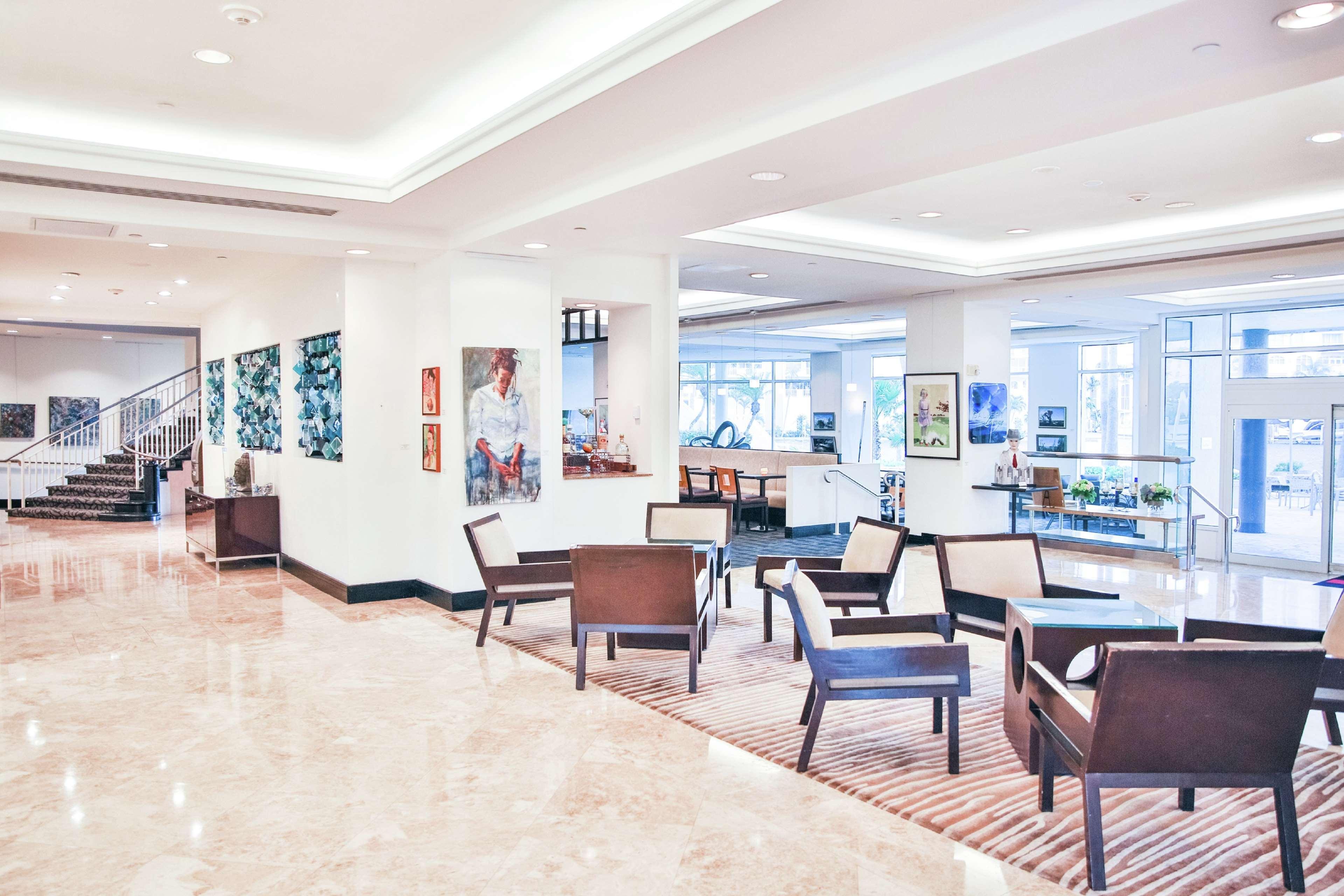 Vista Lobby GALLERYone- A DoubleTree Suites by Hilton Hotel