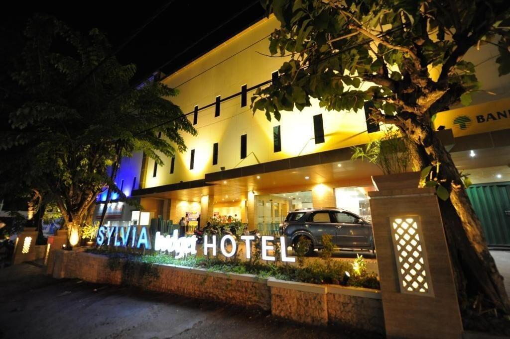 Varios Sylvia Budget Hotel