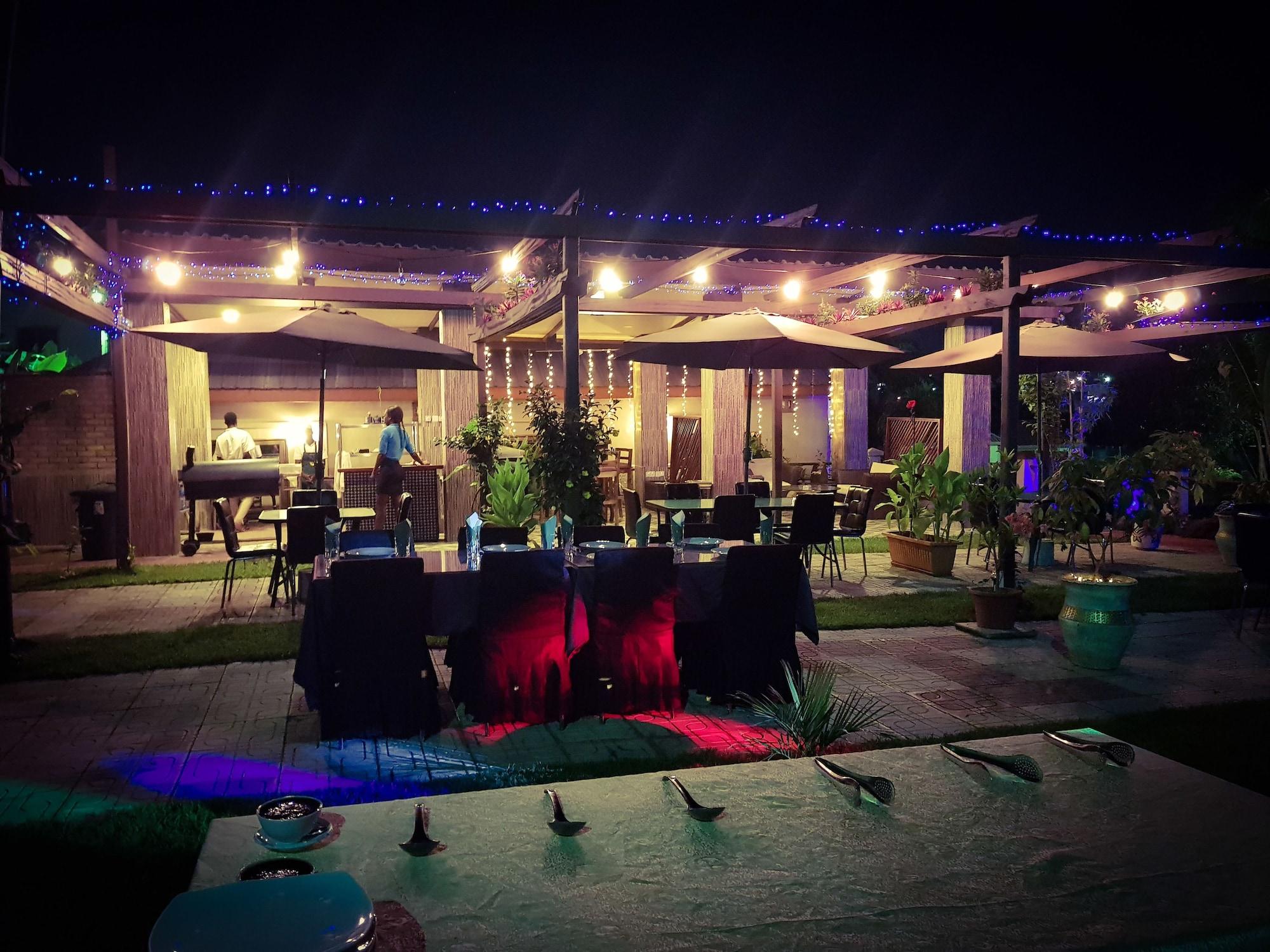 Comodidades del Alojamiento Sweet Garden Hotel