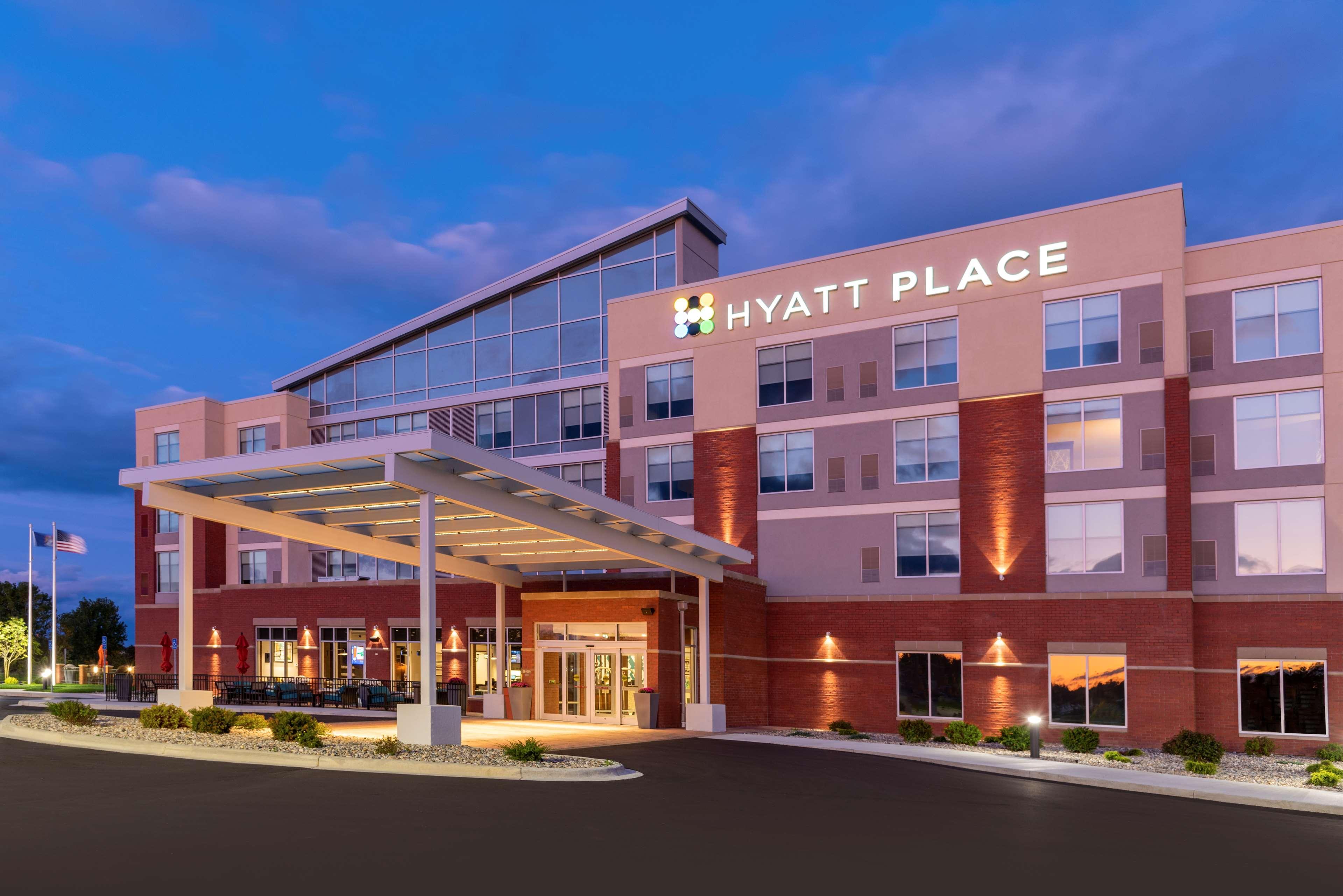 Vista Exterior Hyatt Place Flint / Grand Blanc