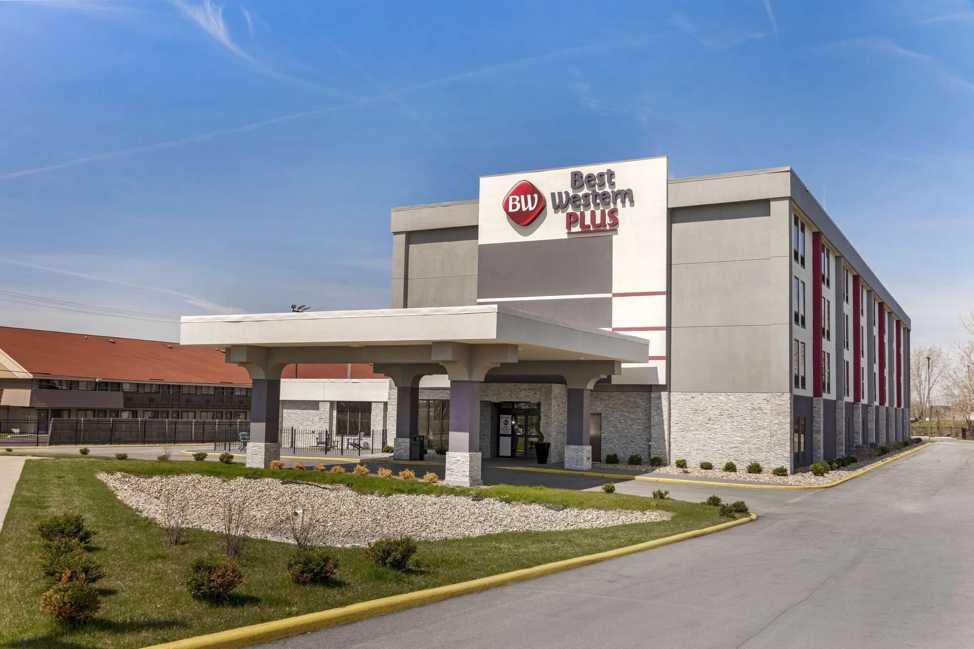 Vista Exterior Best Western Plus South Holland/Chicago Southland