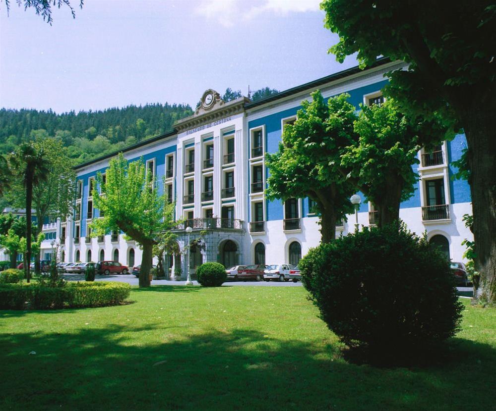 Vista Exterior Balneario de Cestona