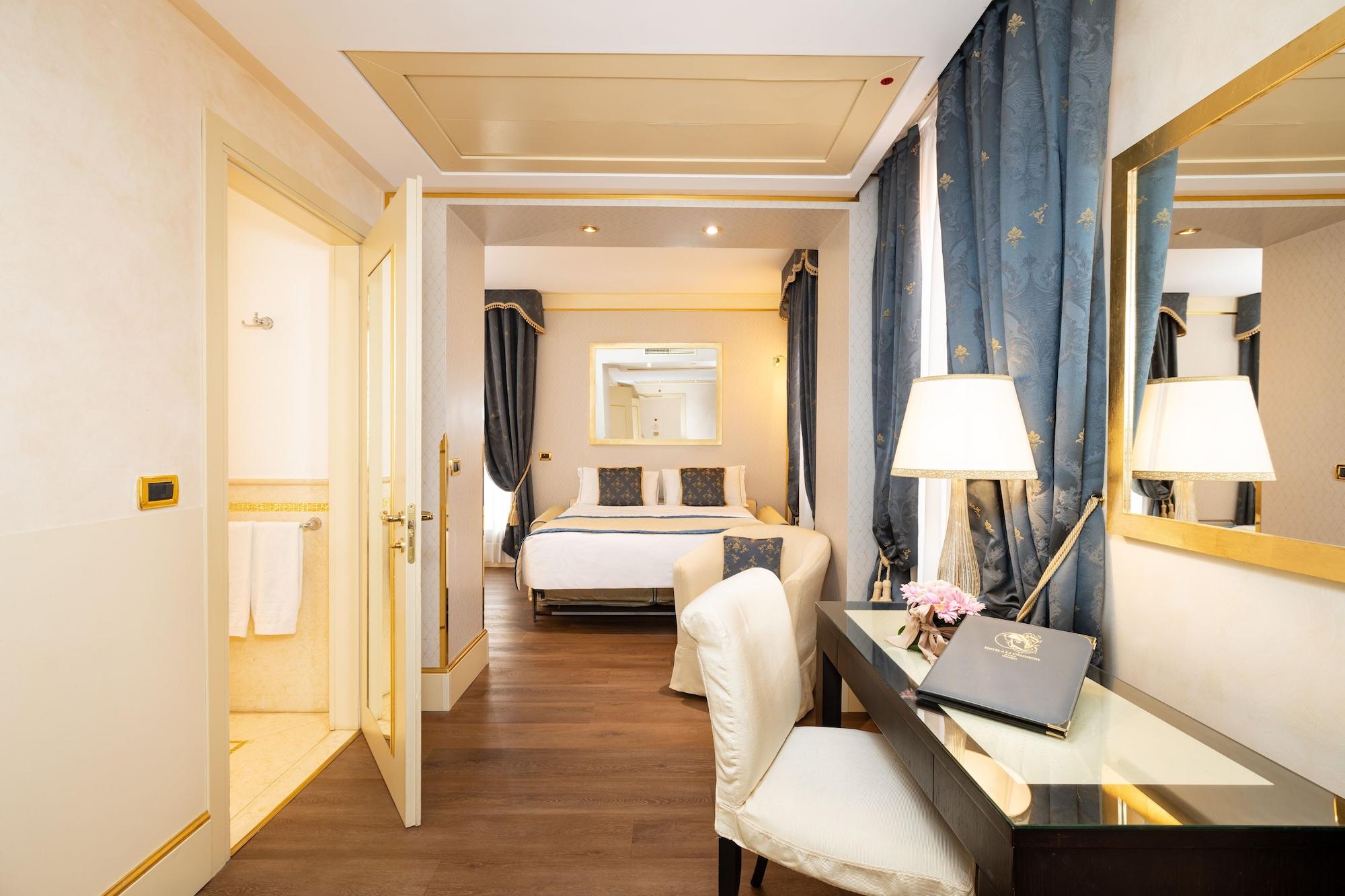 Quarto Hotel A LA Commedia