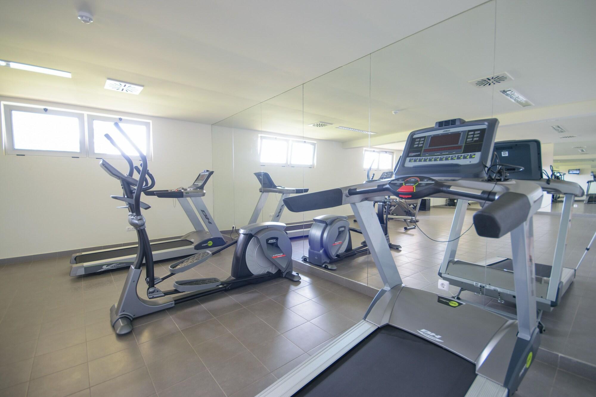 Gimnasio Hotel Oasis Salinas Sea