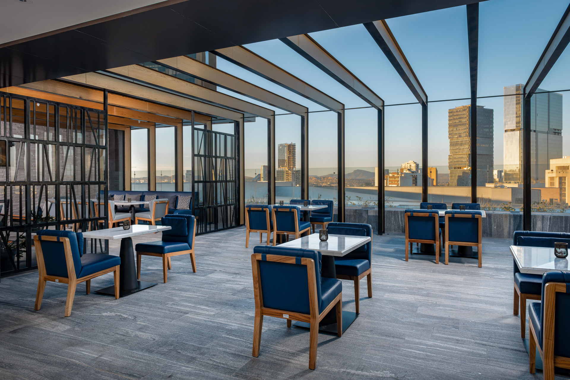 Bar/Salón Hilton Guadalajara Midtown