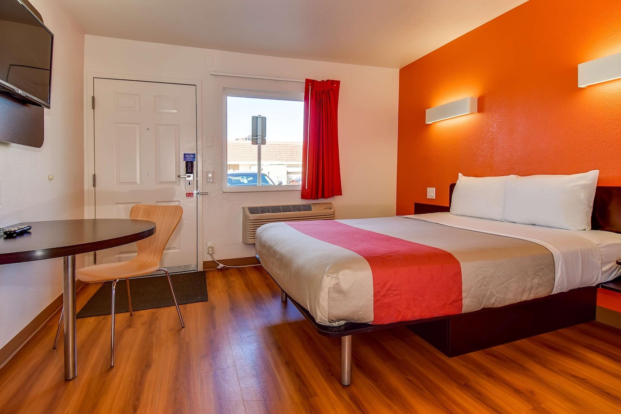 Habitación Motel 6 Riverside, CA - South