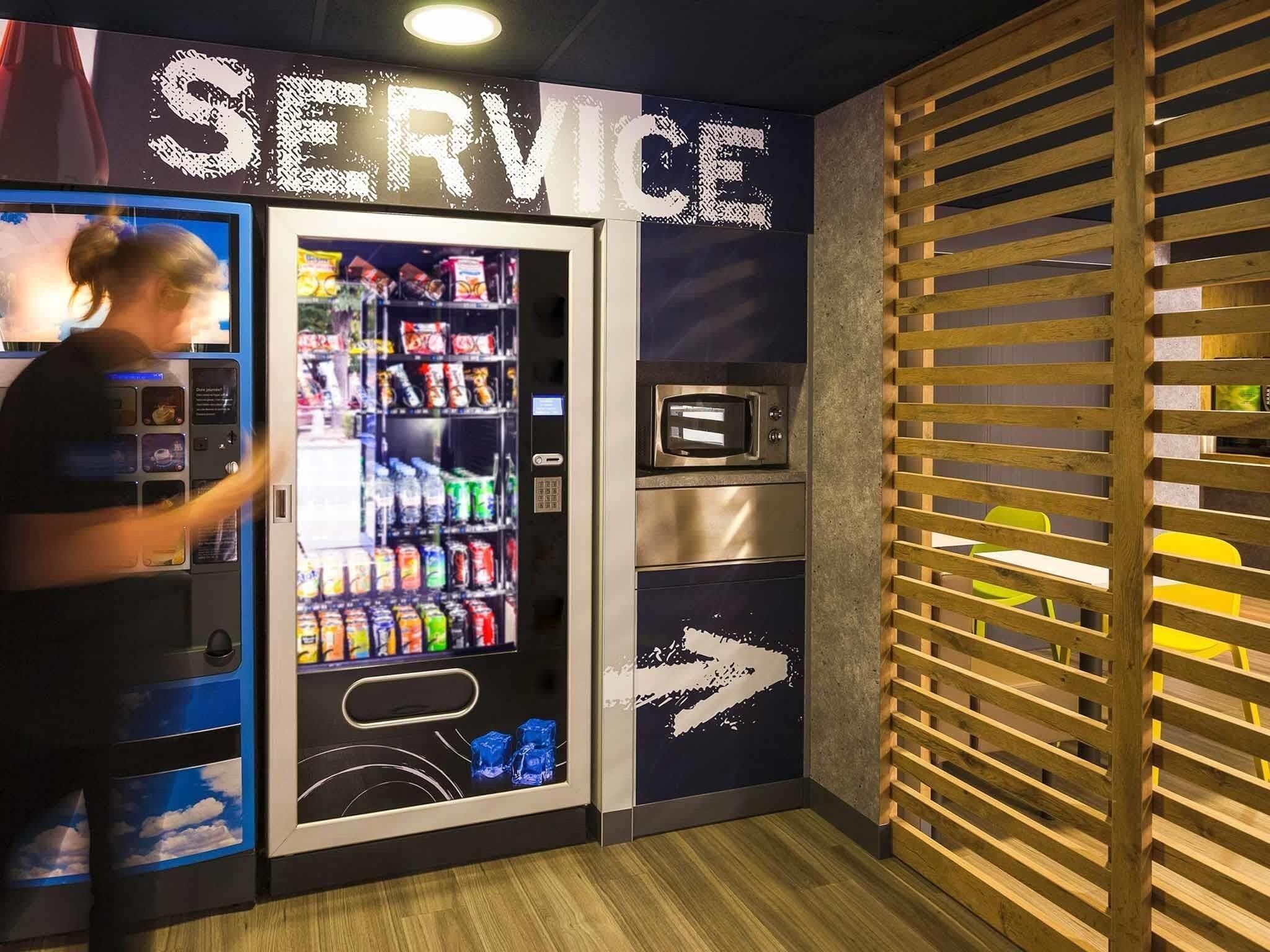 Bar/Salón ibis budget Cabourg Dives Sur Mer