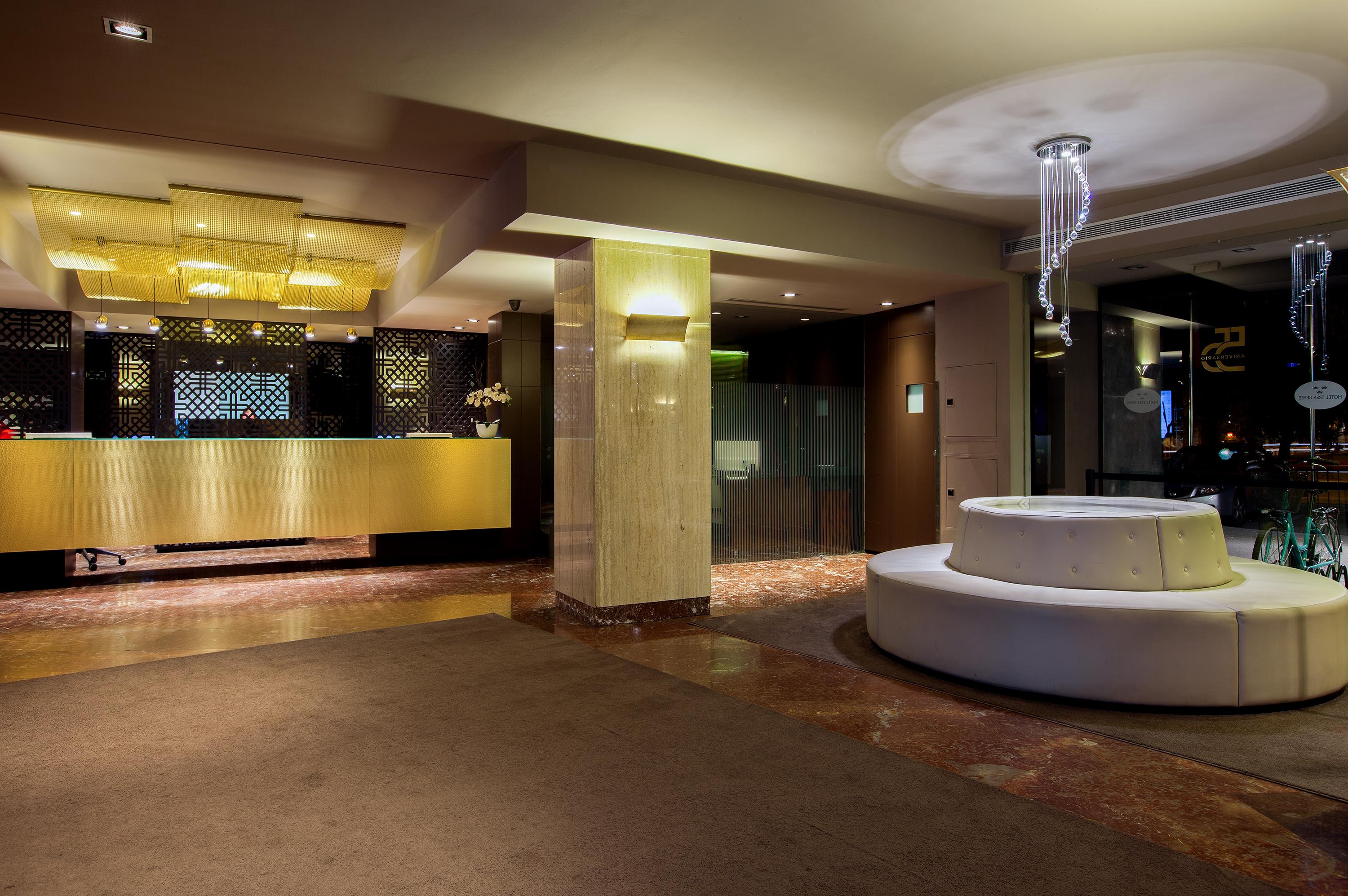 Vista Lobby Hotel Tres Reyes Pamplona