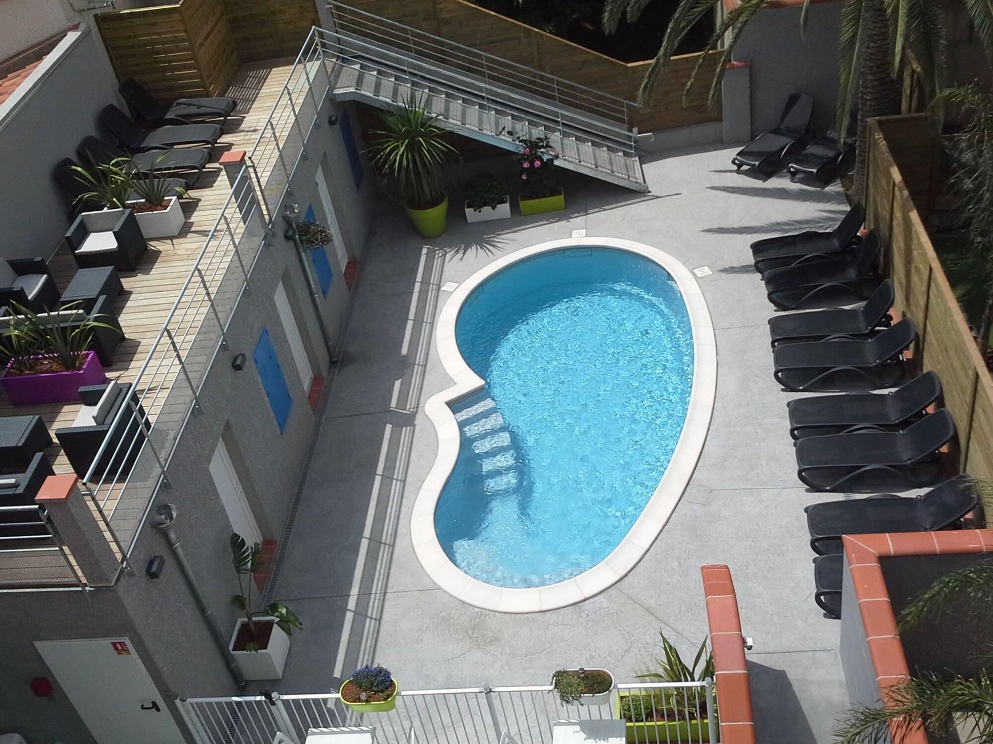 Varios Hôtel Le Majestic