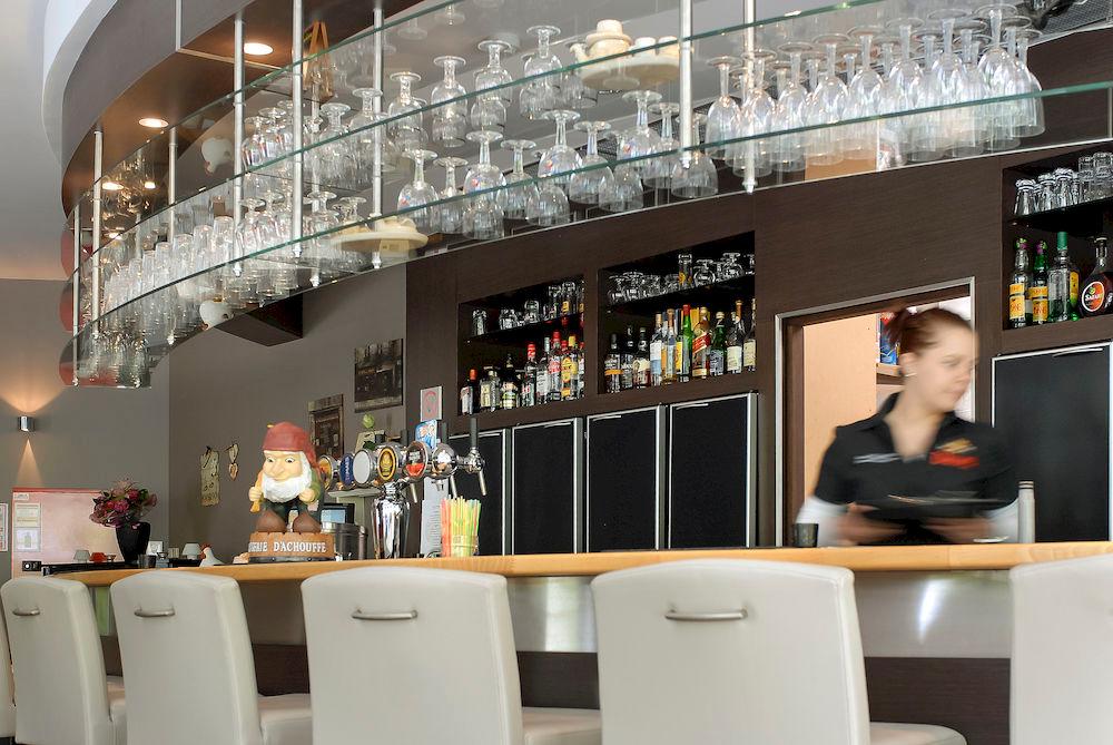 Bar/Salón Mont-des-Pins Dennenheuvel